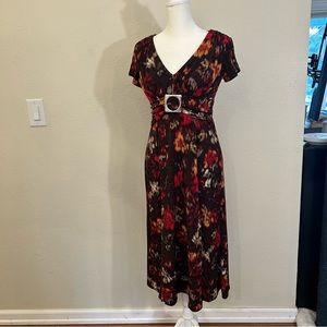 Short sleeve maxi dress, fall colors, size 8P petite (A2)